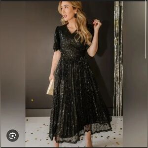 NWOT Ivy City Co Goldie Sequin Dress in Black